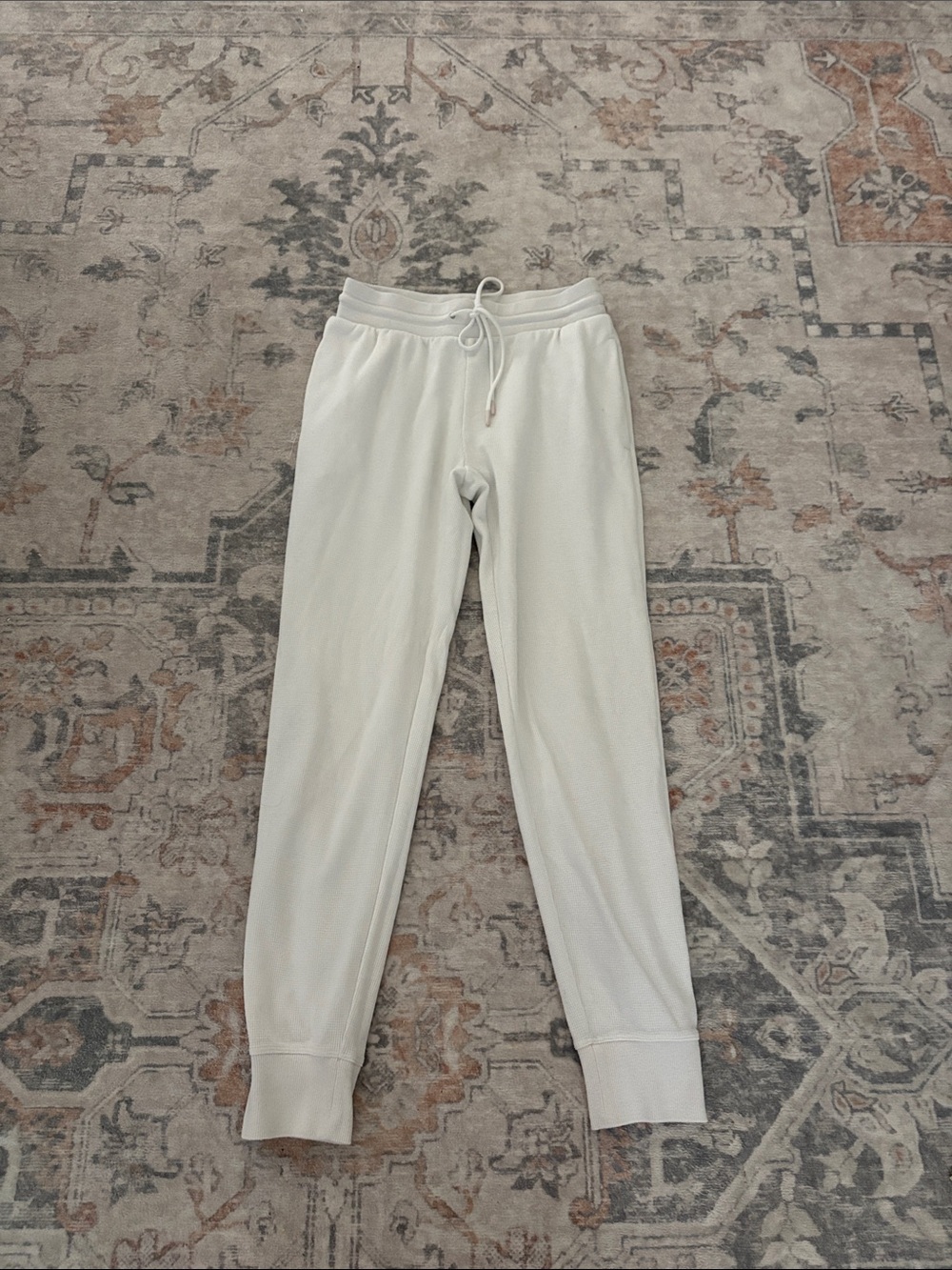 Aritzia Sunday Best Women’s White Waffle Knit Jogger Pants with Drawstring